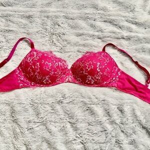 Victoria’s Secret Dream Angel Pink Lace Bra 38D
